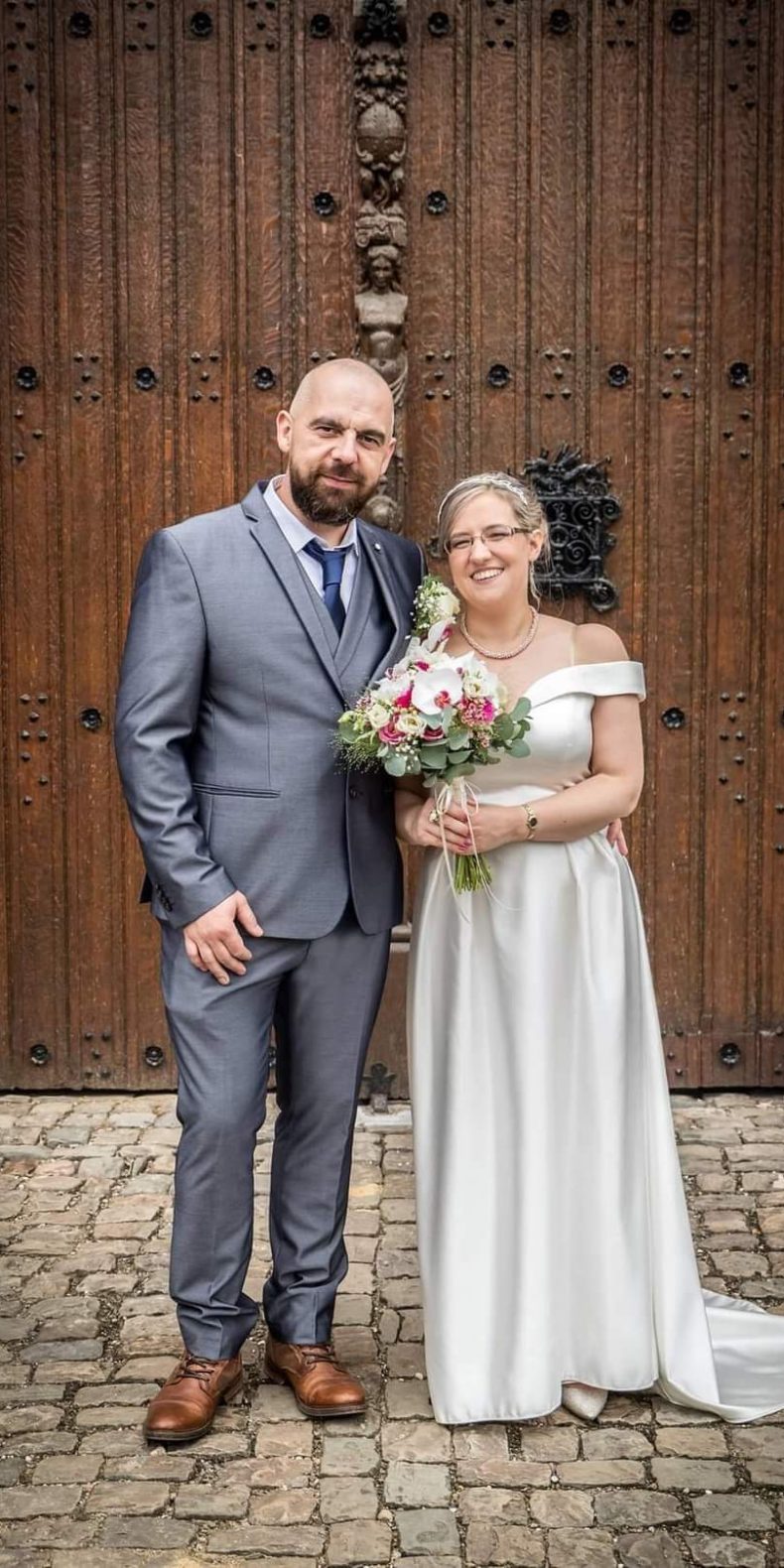 DD60F165-12E1-4A28-8948-8F2D6D7F6206